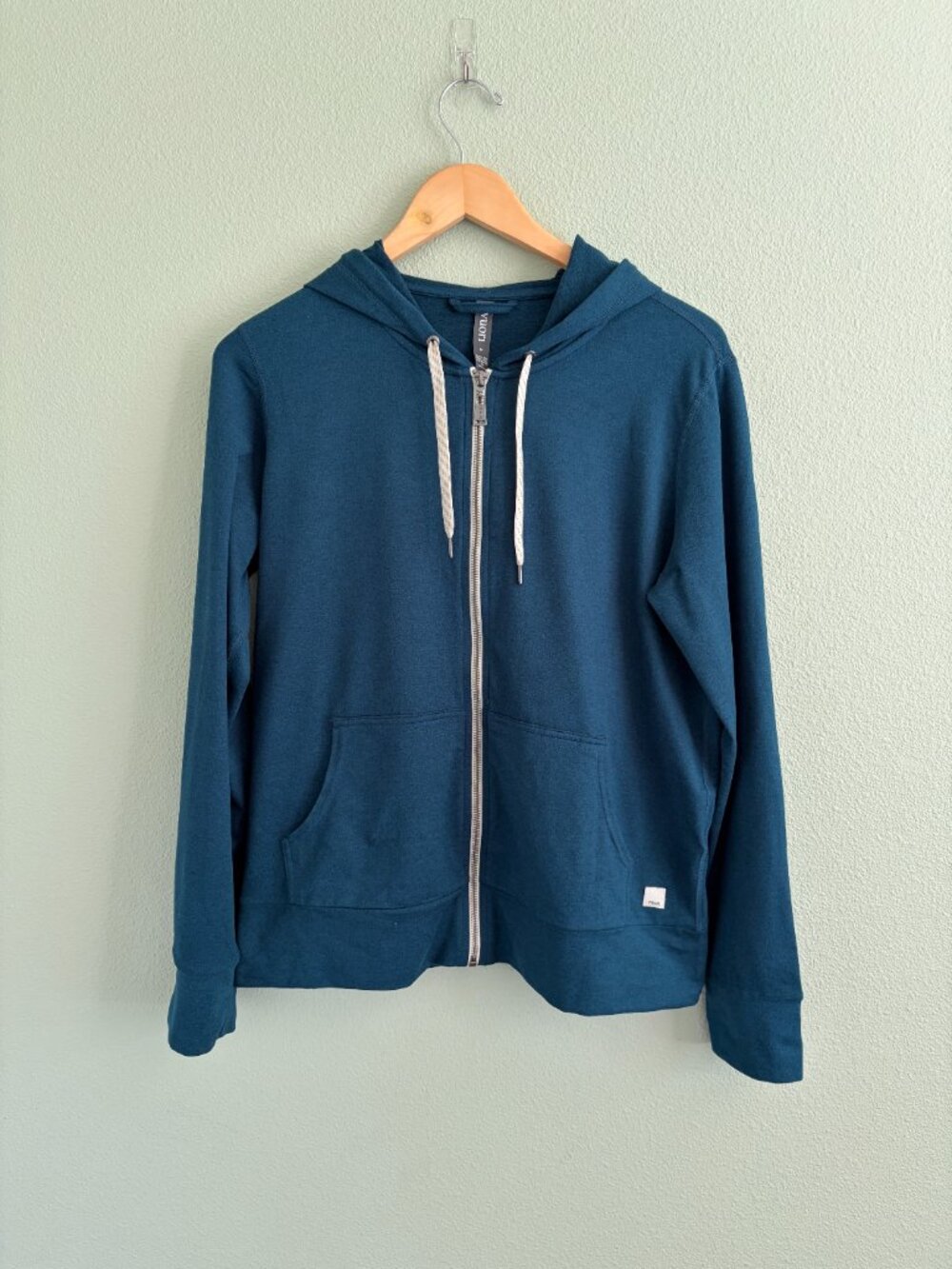 Vuori HALO PERFORMANCE HOODIE 2.0 - Size M - Picture 2 of 8